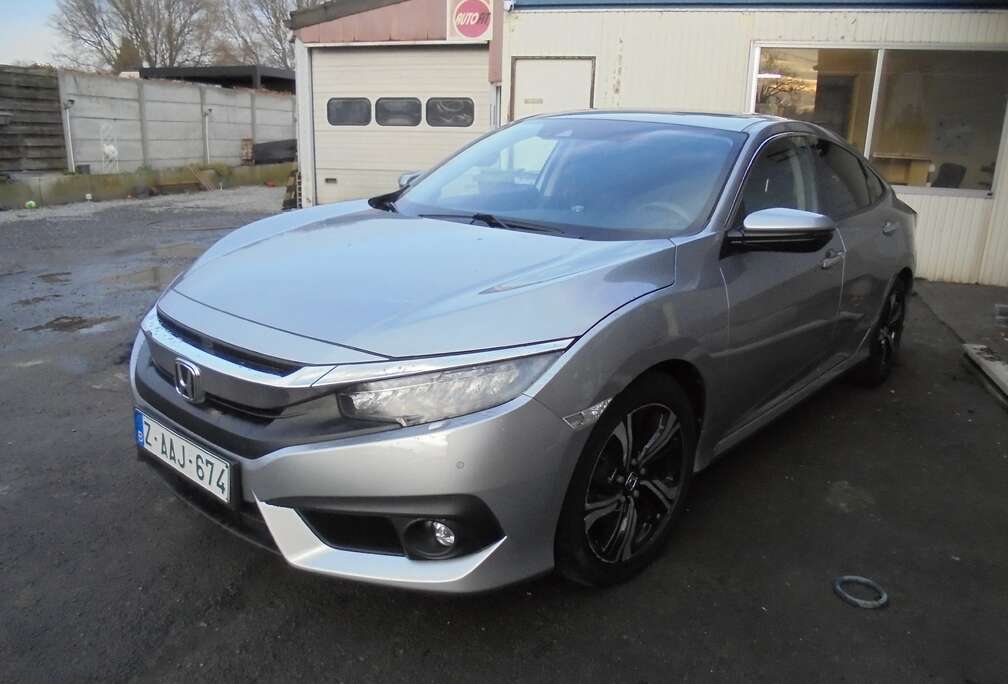 Honda Civic 1.5 i-VTEC Turbo Executive leder enz