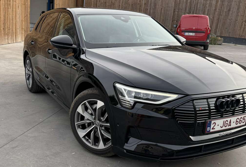 Audi 71 kWh 50 Sportback Quattro S line