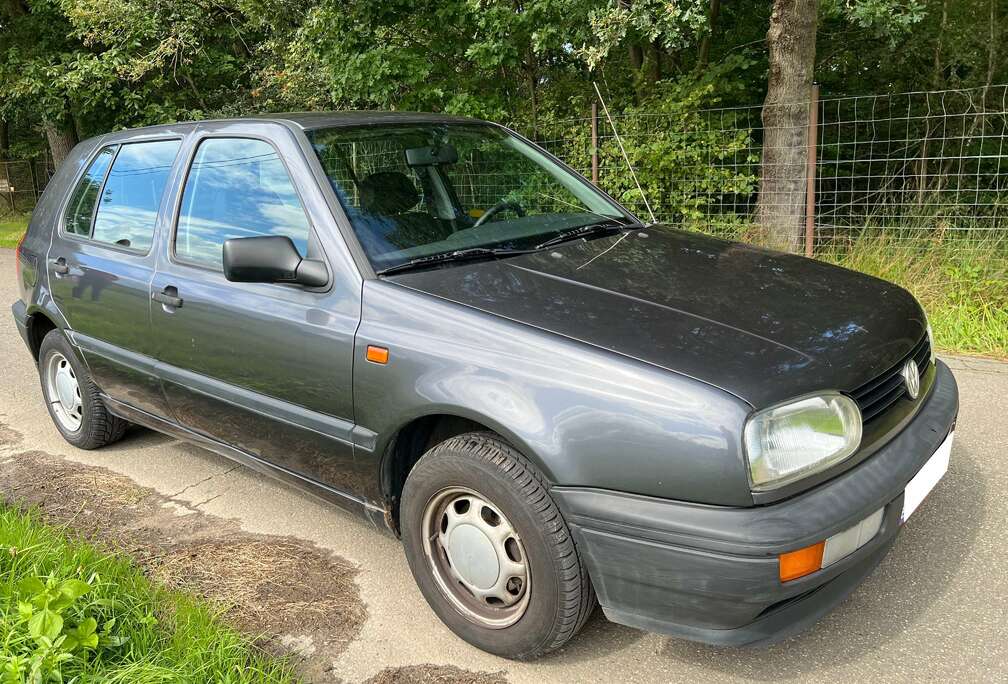 Volkswagen Golf 1.8 GL