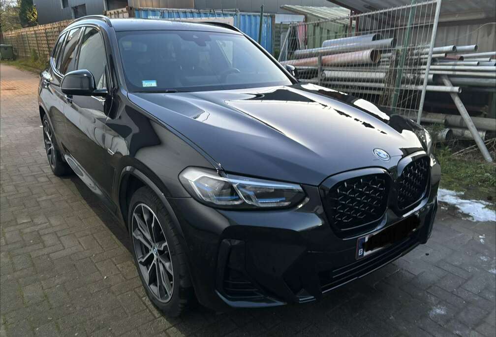 BMW X3 xDrive30e (215 kW)  M-package/ HUD/ 21\'\'