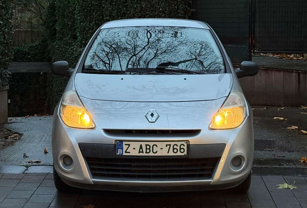 Renault Clio 1.2i Yahoo