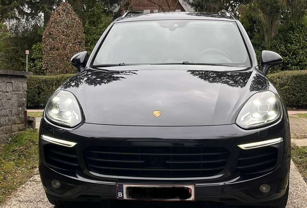 Porsche Cayenne 3.0i V6 PHEV S Platinum Edition Tiptronic