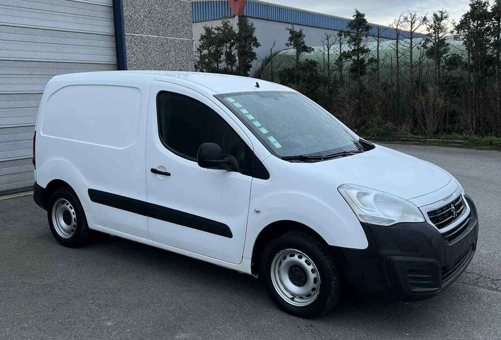 Peugeot Gekeurd Vvk  Garantie  22.000km