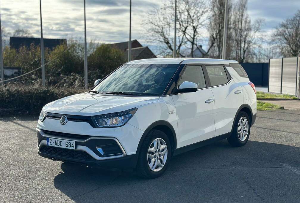 SsangYong 1.6i e-XGi 2WD Sapphire