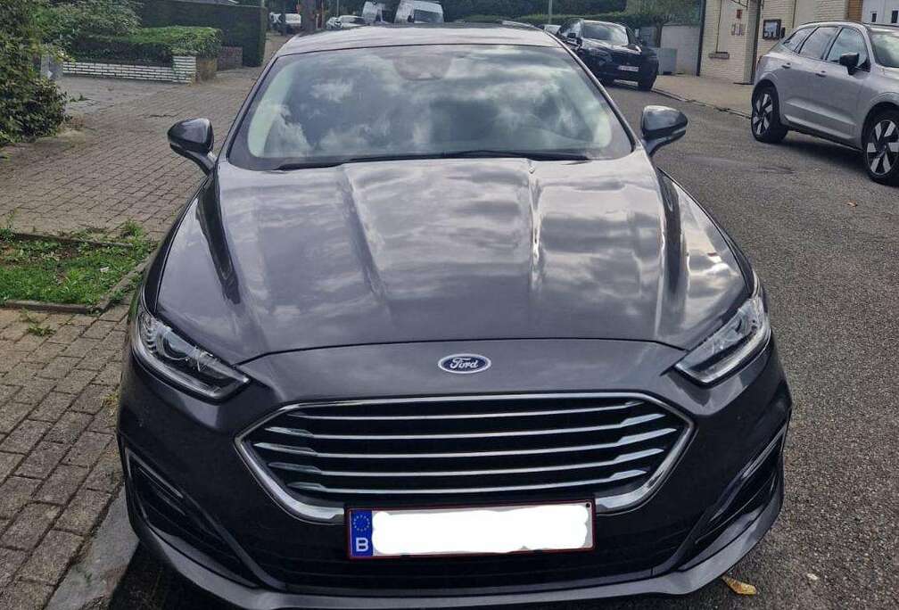 Ford Mondeo 2.0i 16v Titanium X