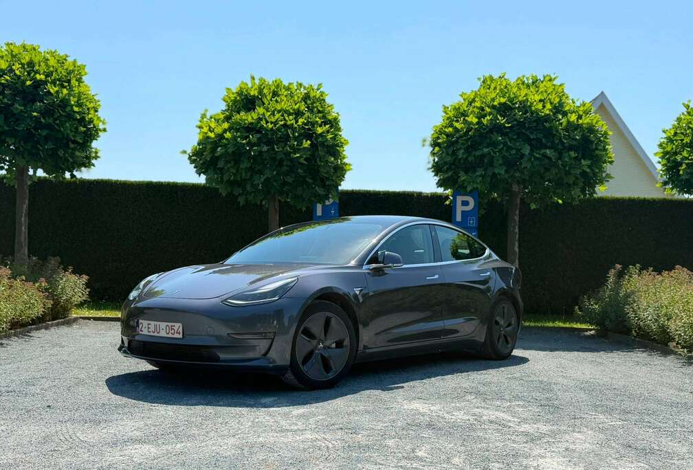 Tesla Model 3 75 kWh Long-Range Dual Motor