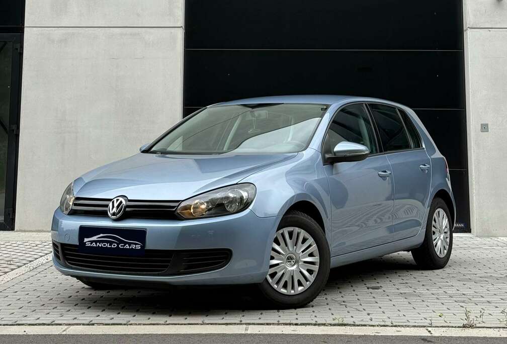 Volkswagen 1.4i Trendline • CarPlay • Top km