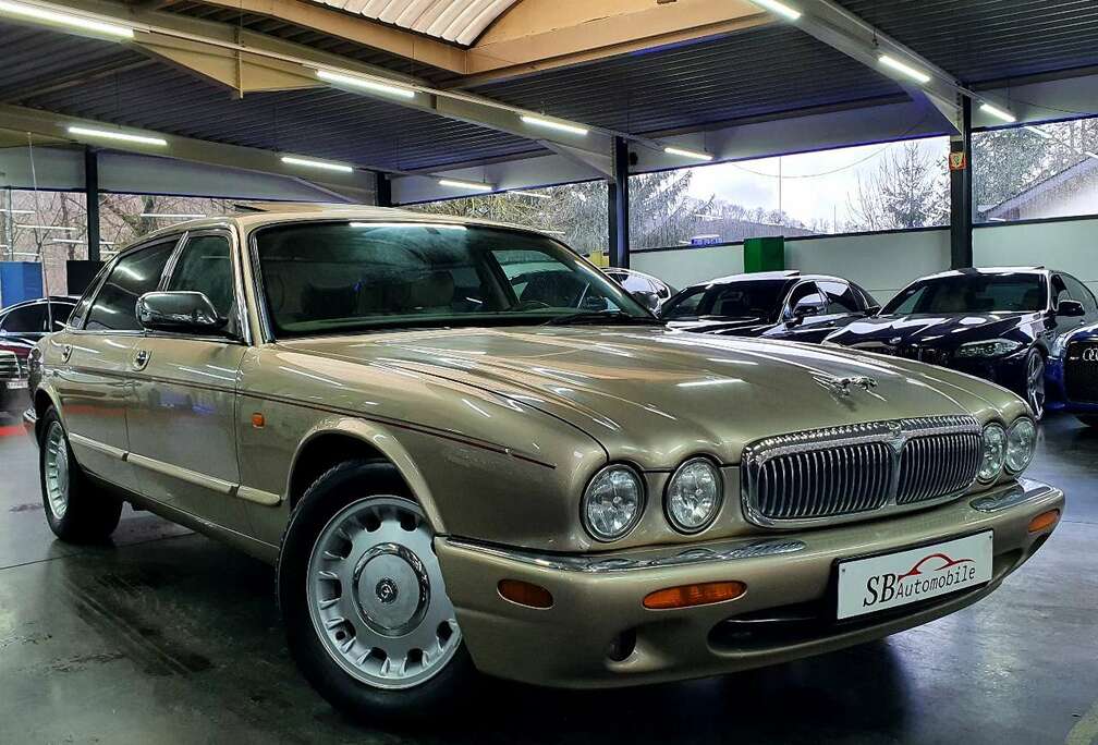 Jaguar 4.0i V8 32v S/C Super LWB**ETAT SHOW-ROOM**GARANTI