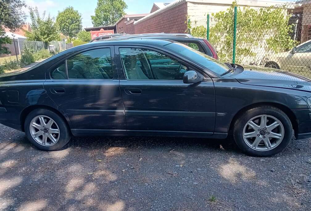 Volvo S60 2.4T