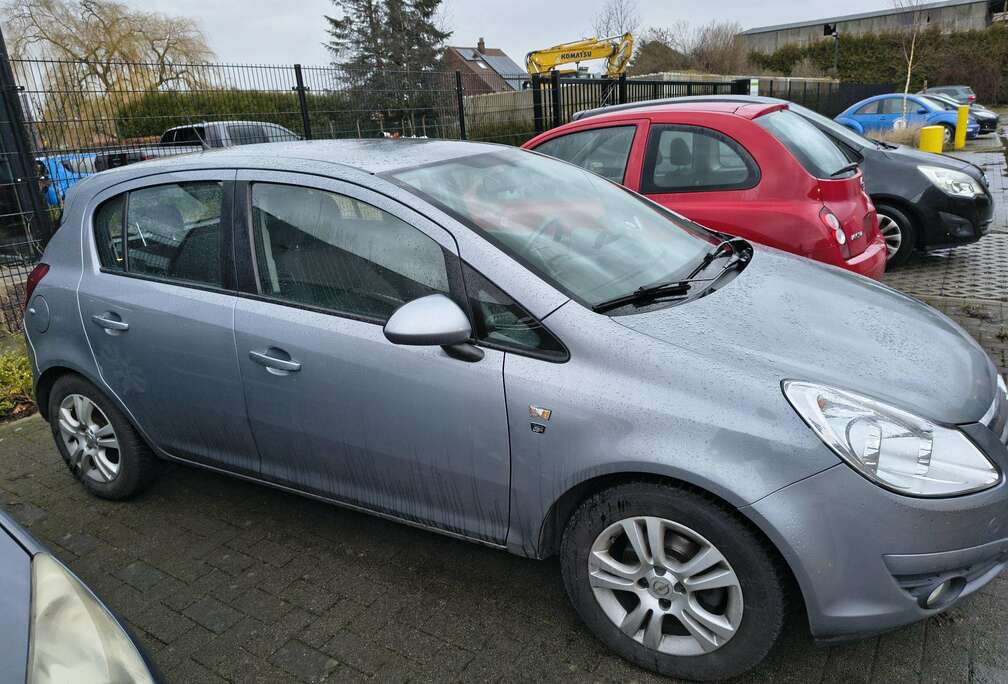 Opel 1.0i XE 12v Edition 2000