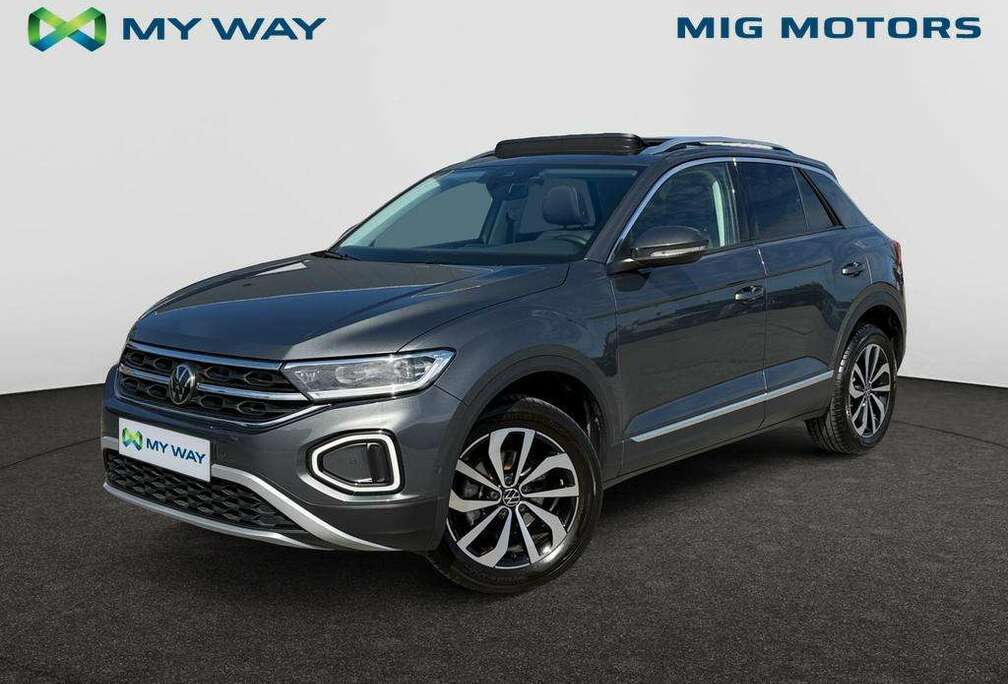 Volkswagen Style Business 1.5 TSI AUTOMAAT /// Panoramisch Schuifdak /// Achteruitrijcamera /// Zetelverwarming Vooraan ///