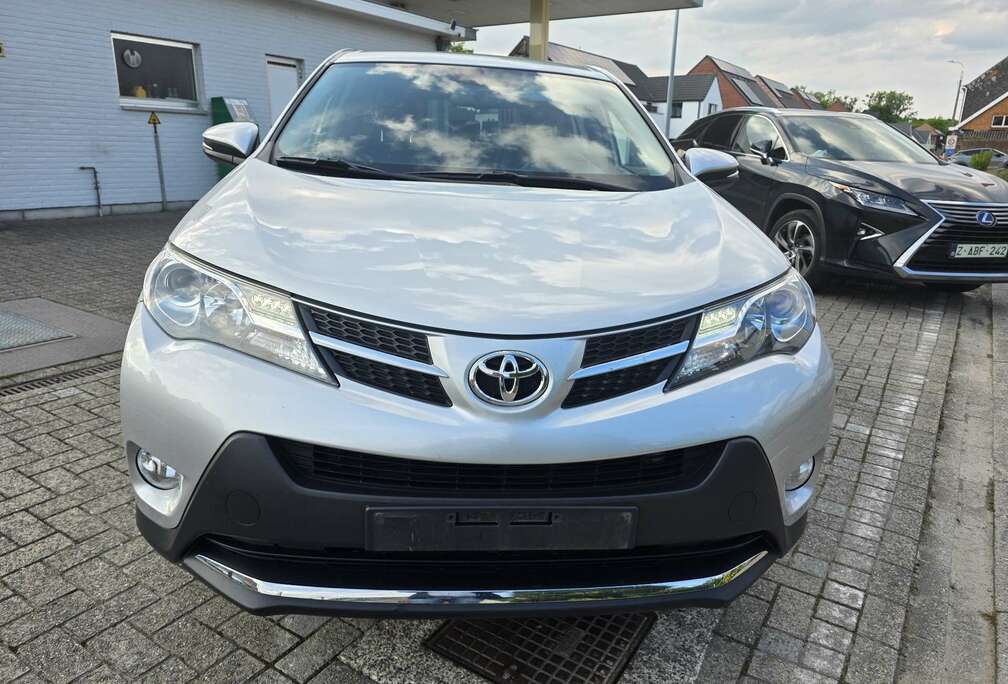Toyota RAV4 2.0 D-4D 4x2 Lounge
