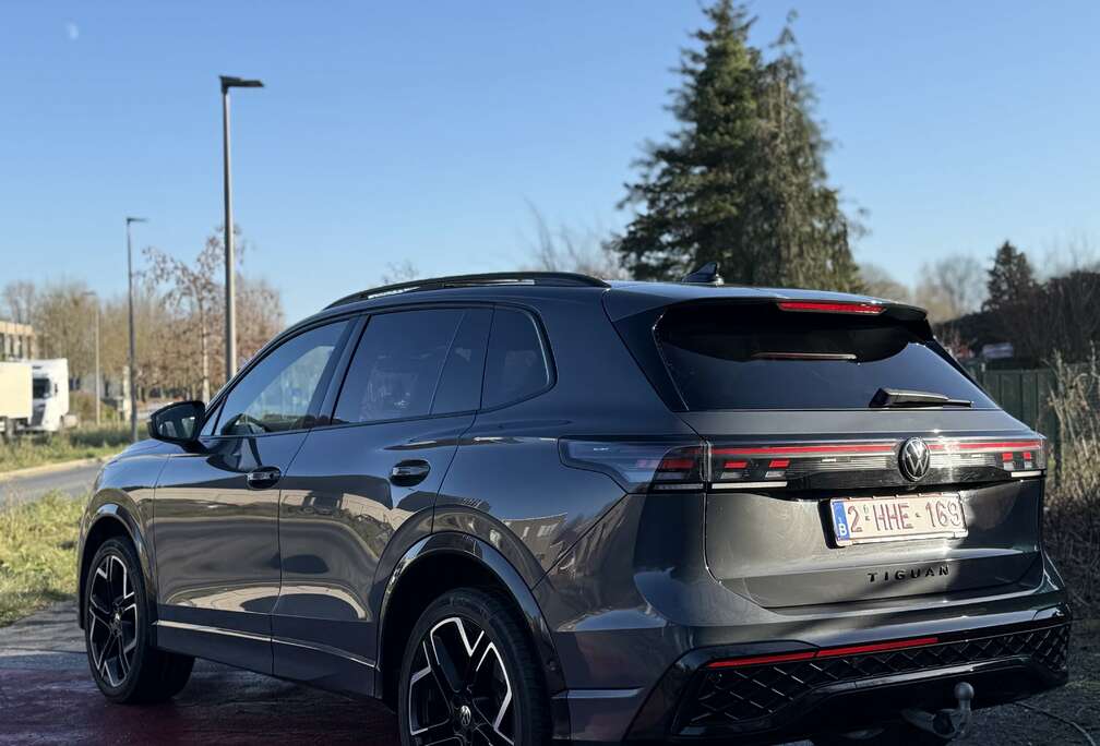 Volkswagen 2.0 TDI SCR 4Motion R-Line Business Premium DSG