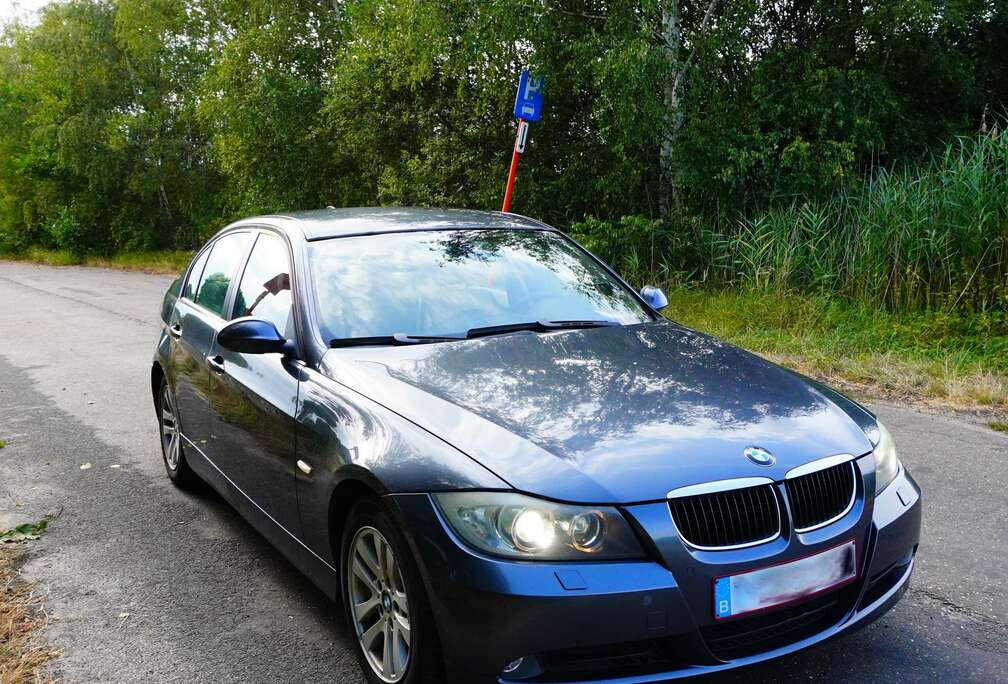 BMW BMW 320dA| Leder | Automaat | Navi |
