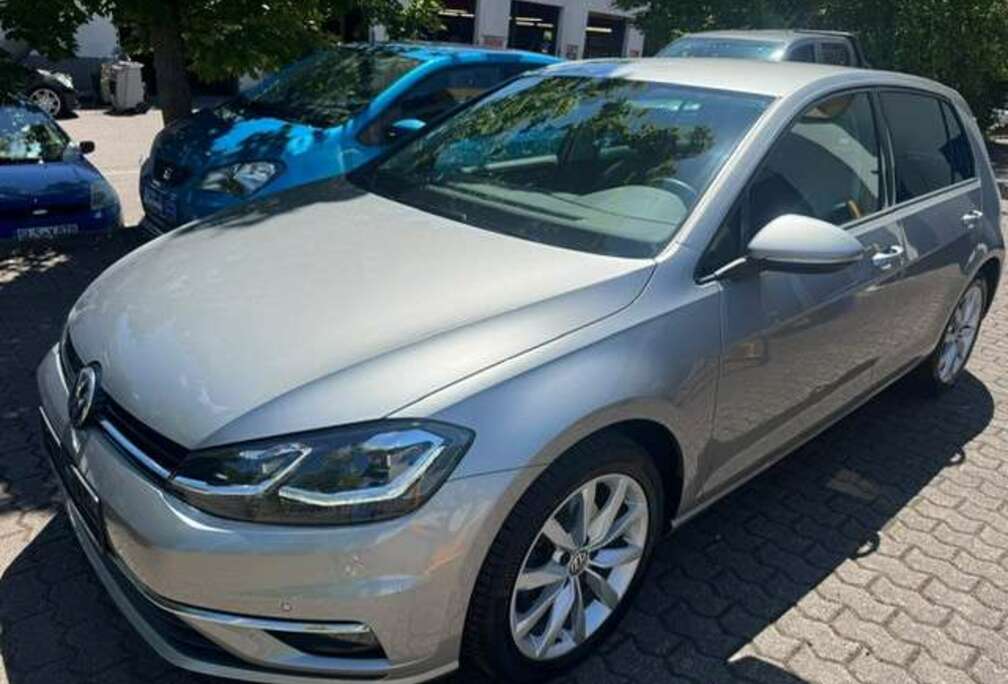 Volkswagen VOLKSWAGEN Golf VII Lim. Highline LED+ACC+Tempomat
