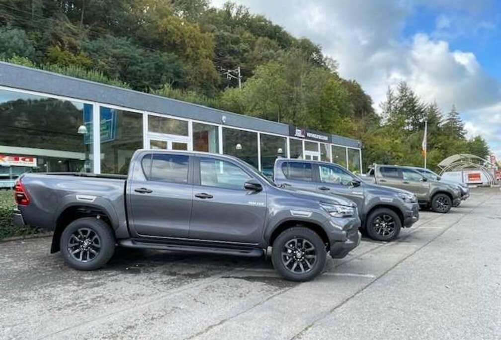 Toyota 4X4 DOUBLE CAB. 2.8 INVINCIBLE