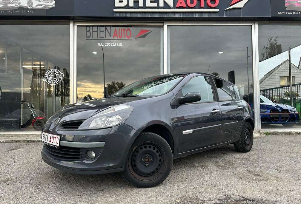 Renault 1.2i/RADIO/AIRCO/TRES PROPRE