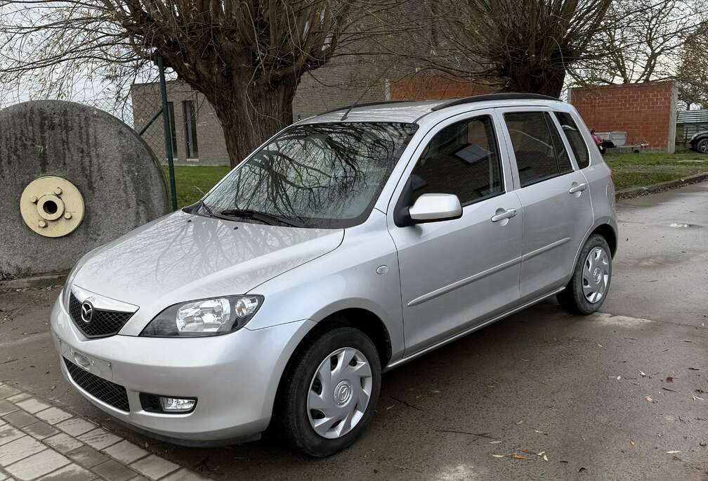 Mazda 1.25l Comfort 32000 km benzine