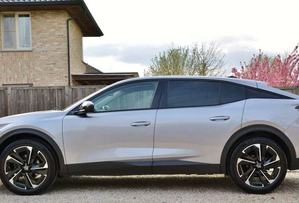 Peugeot 408 1.2 PureTech \