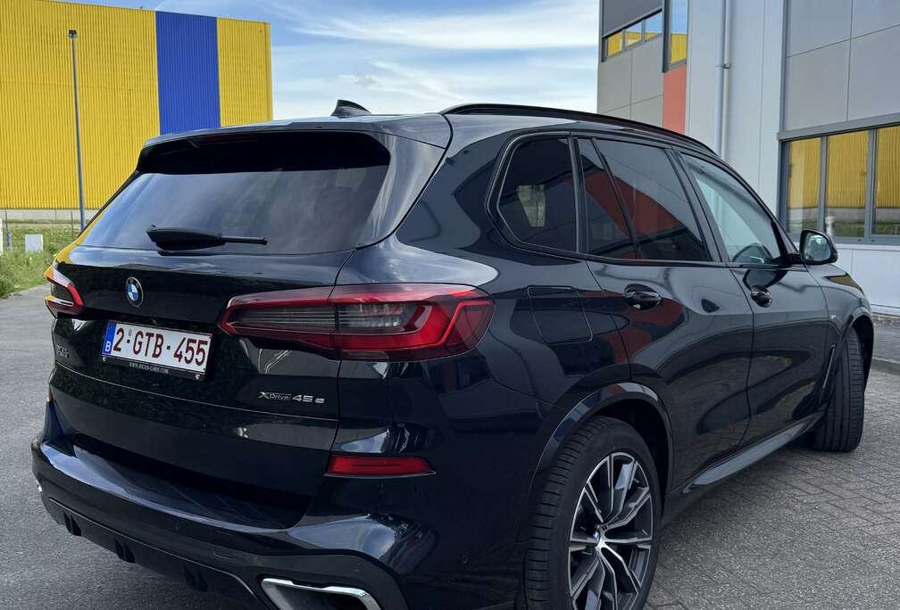 BMW PHEV 3.0A xDrive45e M-Pack