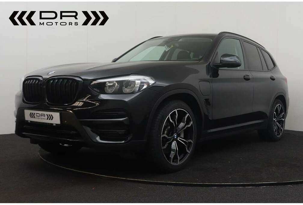 BMW xDrive 30e ADVANTAGE  - DAB - NAVI - TREKHAAK