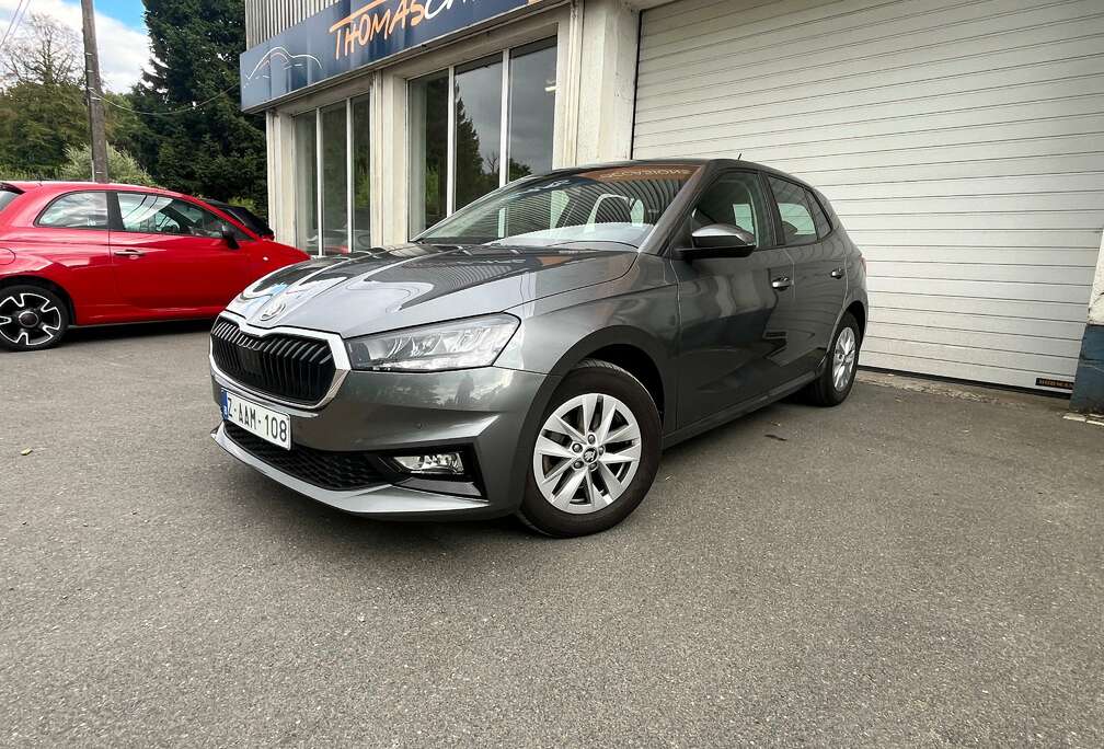 Skoda Fabia 1.0 TSI Corporate DSG (boite auto) sieges/volant chauff. - Camera - LED -  12 mois de garantie -