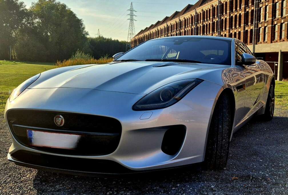 Jaguar Coupé 2.0 i4