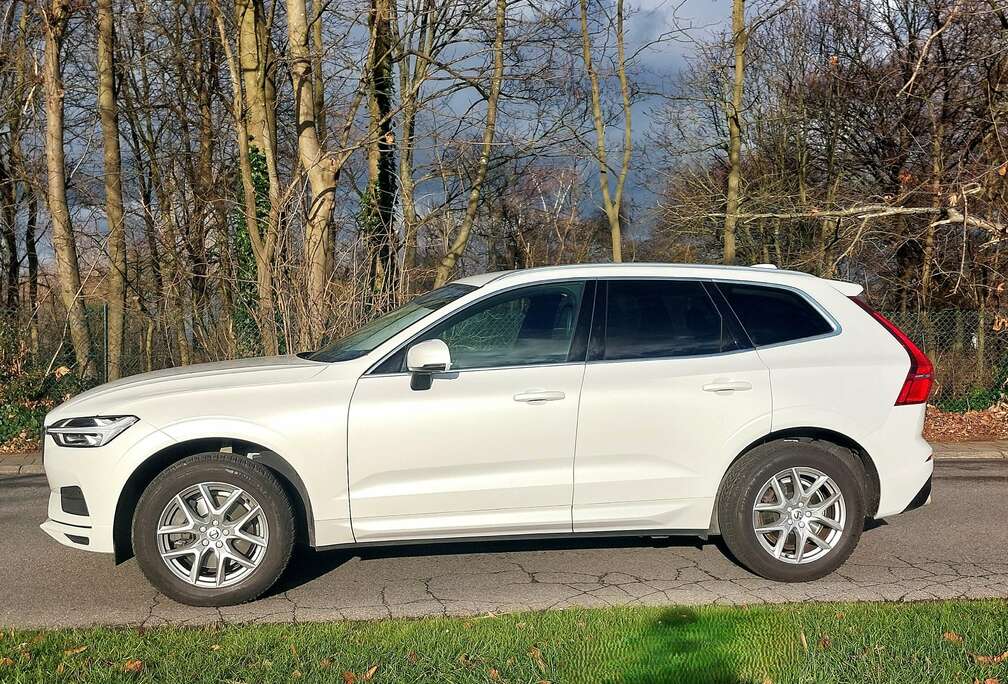 Volvo XC60 2.0 T4 Momentum Pro Geartronic