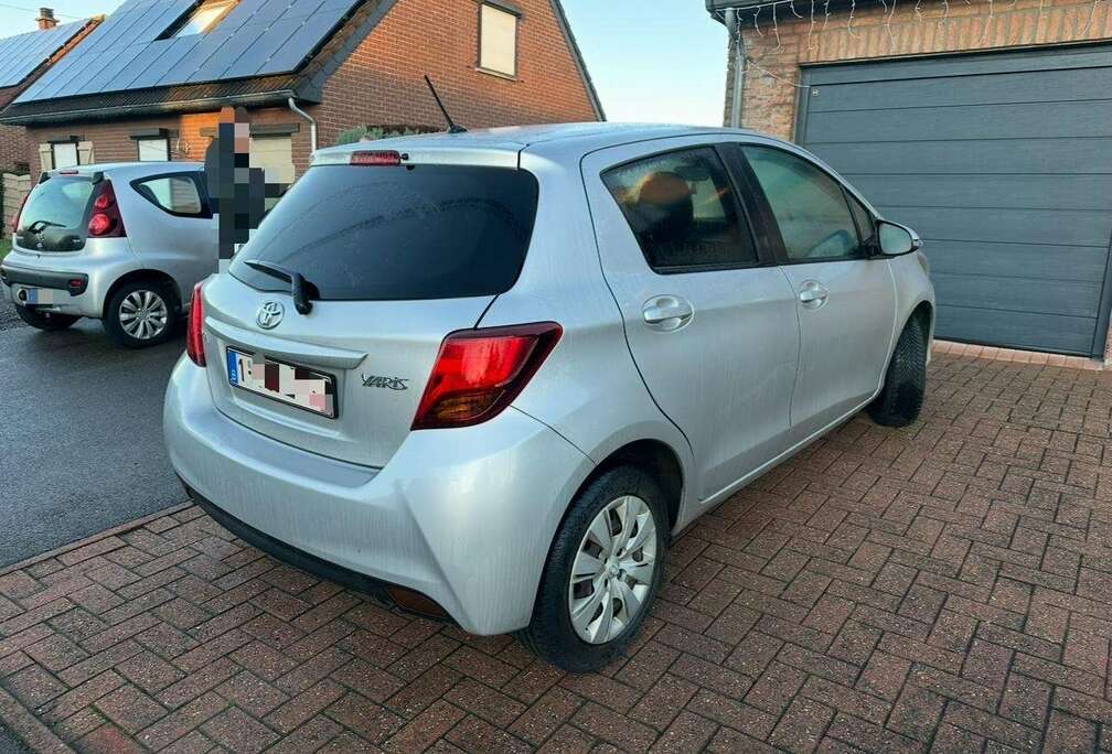 Toyota 1.0i VVT-i Active