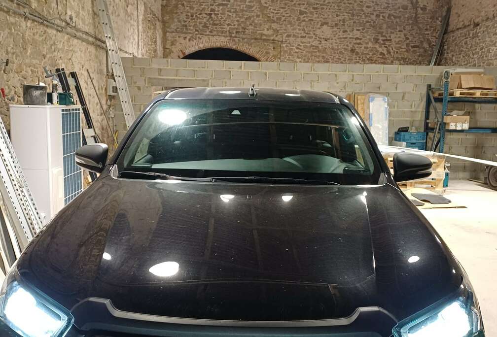 Toyota Hilux 2.8 D-4D 4WD Invincible