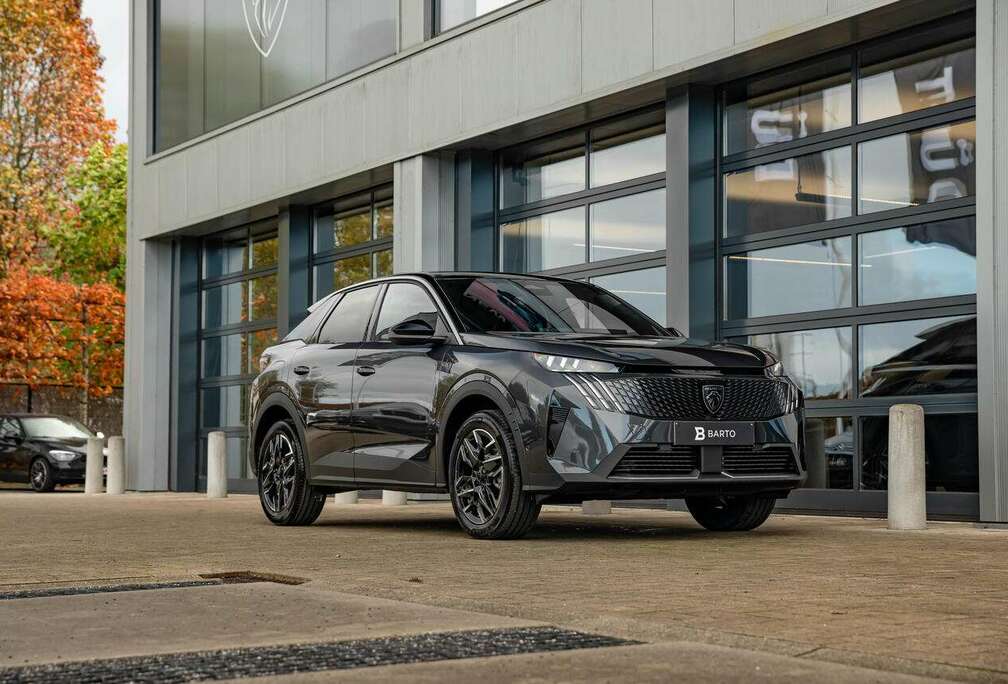 Peugeot GT  MHEV 136 PK AT  Alcantara  Camera  Zete...