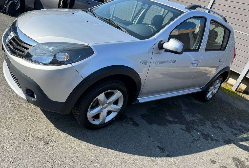 Dacia 1.6 MPI Stepway