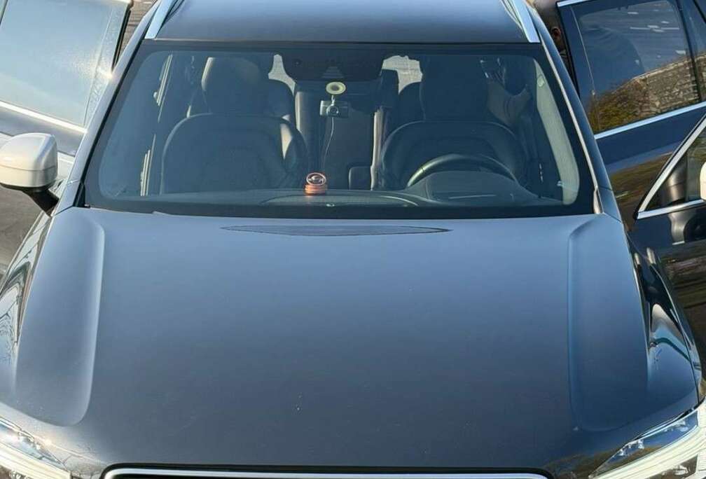 Volvo D5 AWD Geartronic RDesign