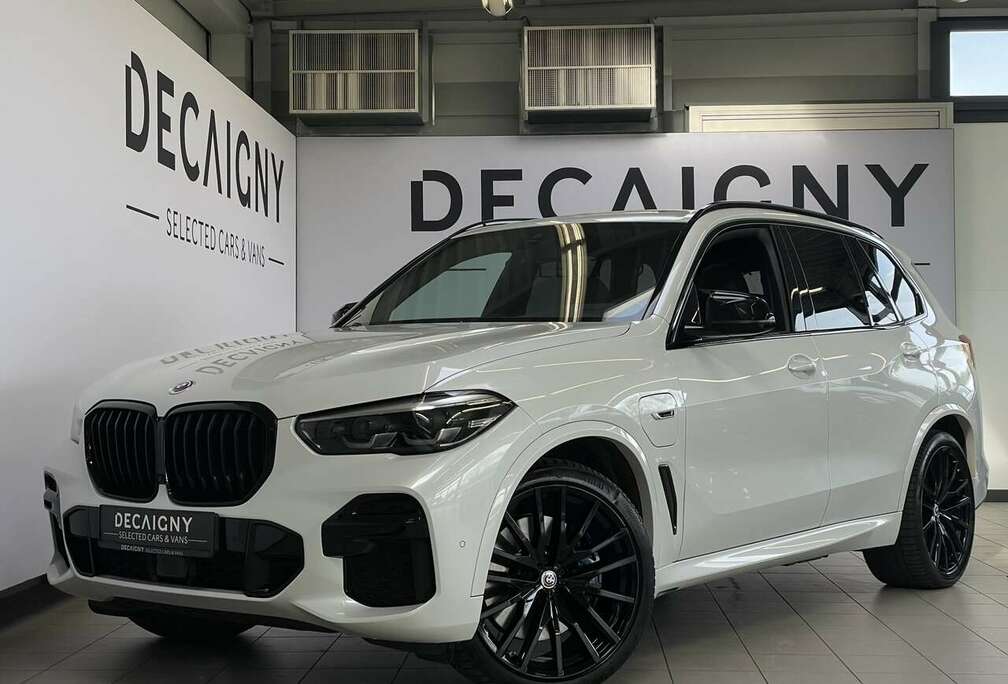 BMW xDrive45e M Sport *Leder*Luchtvering*Camera*Pan...