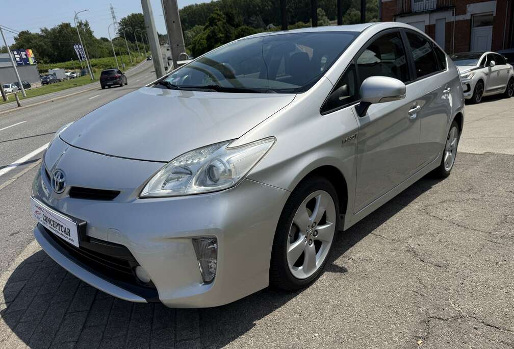 Toyota Prius PHEV 1.8i VVT-i Active Lounge