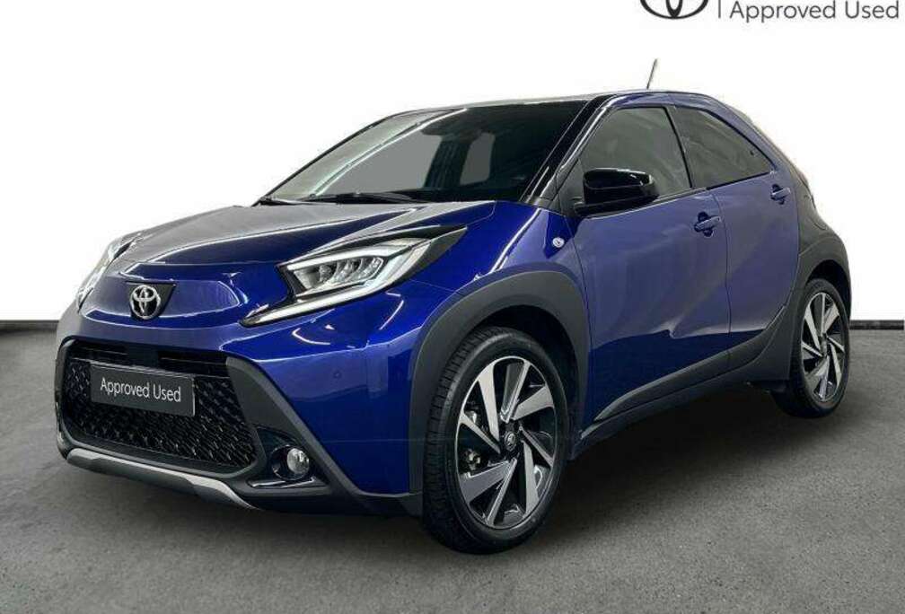 Toyota AT Envy | LED | carplay | heated seats