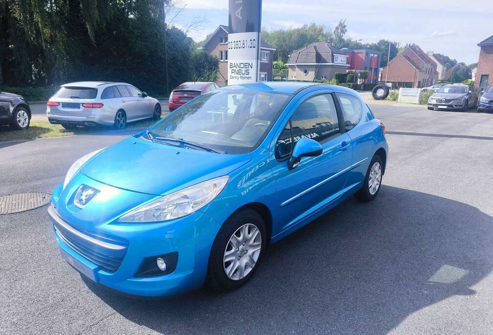 Peugeot 207  1.4i Access
