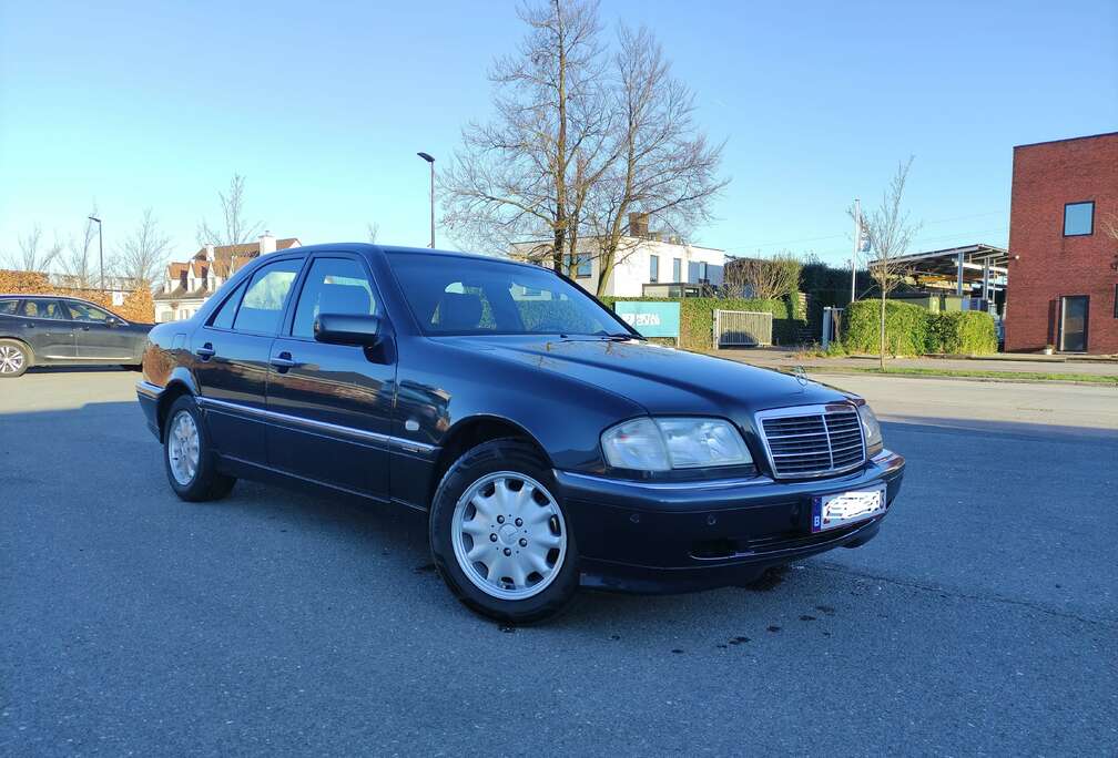 Mercedes-Benz C 200 CDI Elegance met onderhoud boek