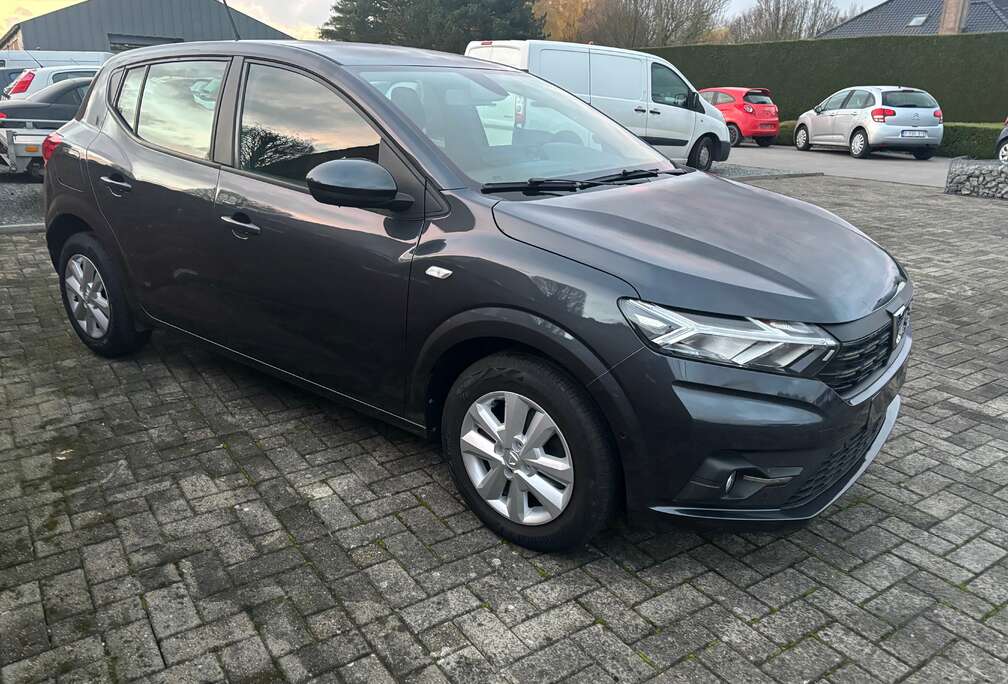 Dacia comfort navi pdc v+a camera enz