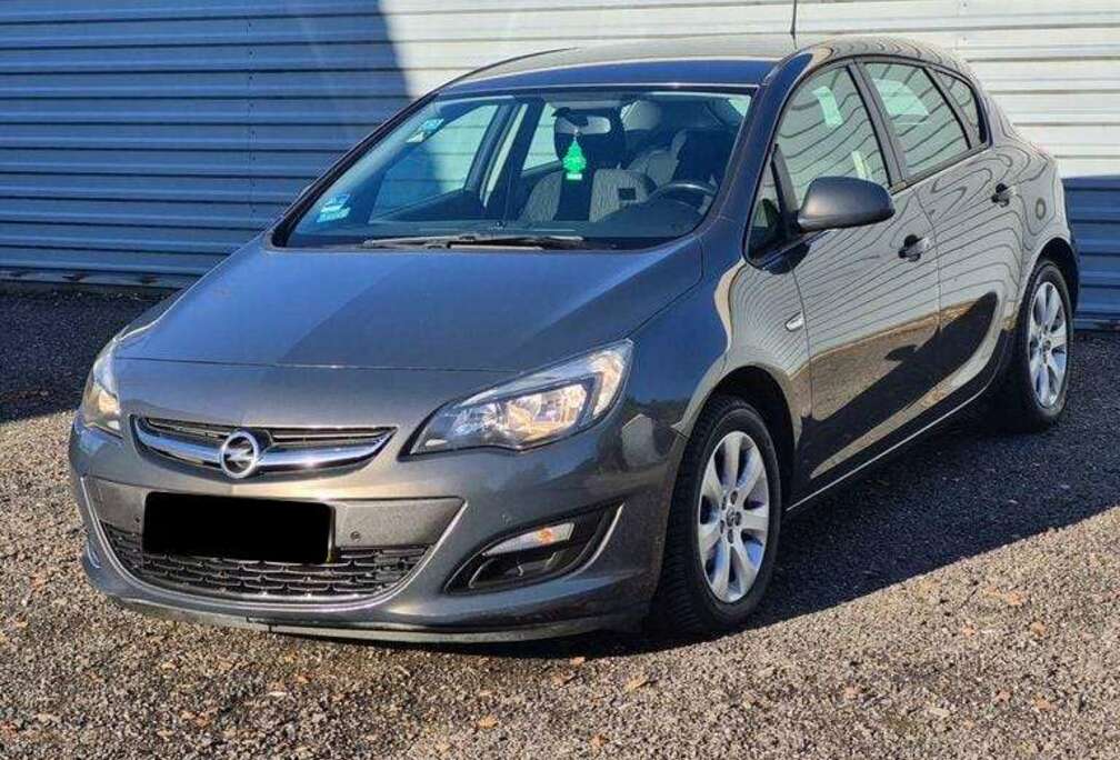 Opel 1.6i SZR 8v 100