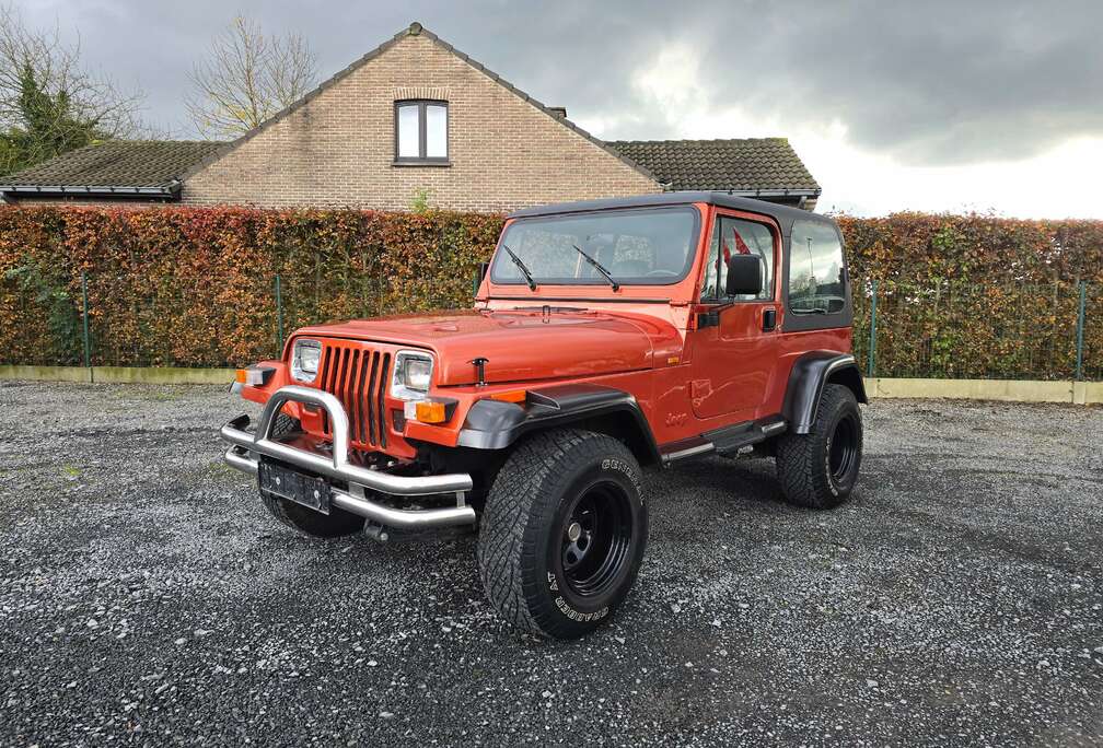 Jeep YJ Oldtimer / Hard, Soft top incl / 4.0L 6Cil