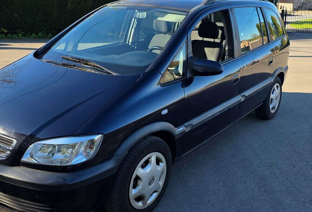 Opel réservé 2.0 DTH DTi 16v Comfort