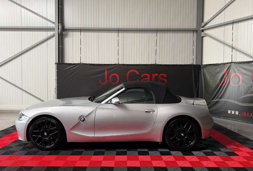 BMW 2.0i 16v/Xeon/Airco/Zv/18\