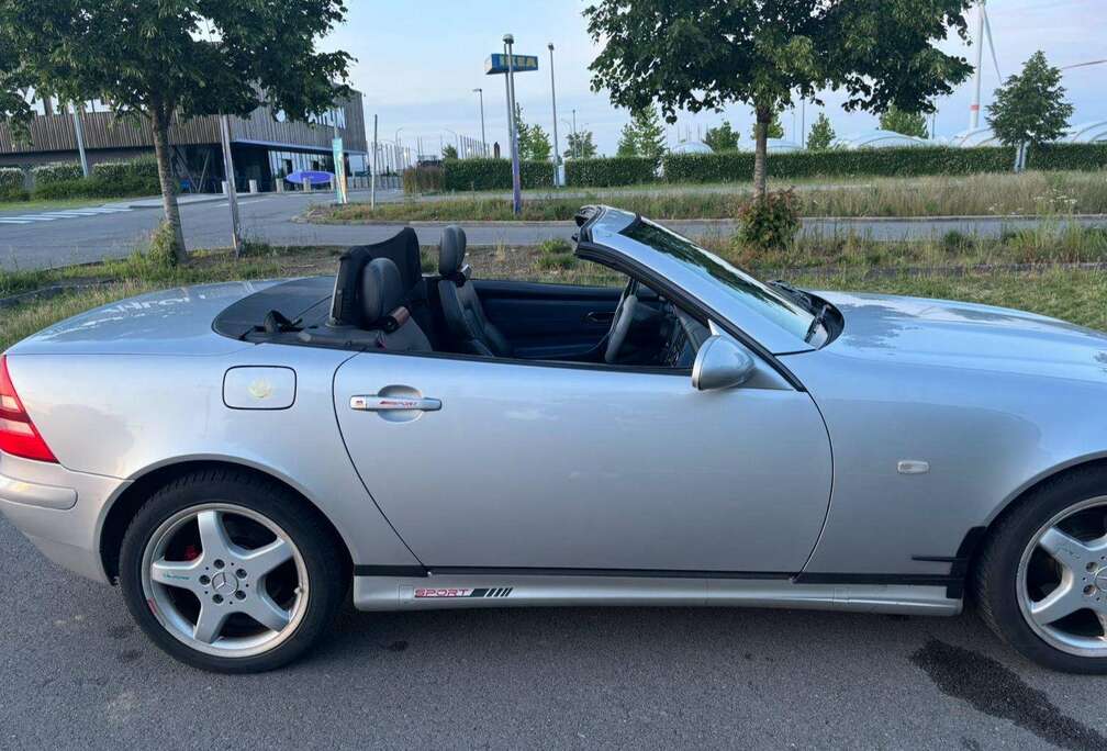 Mercedes-Benz SLK 200