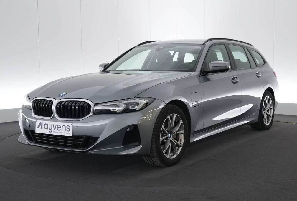 BMW 3 Touring 330e PHEV LEDER/CUIR LED GPS PDC CAM BLI