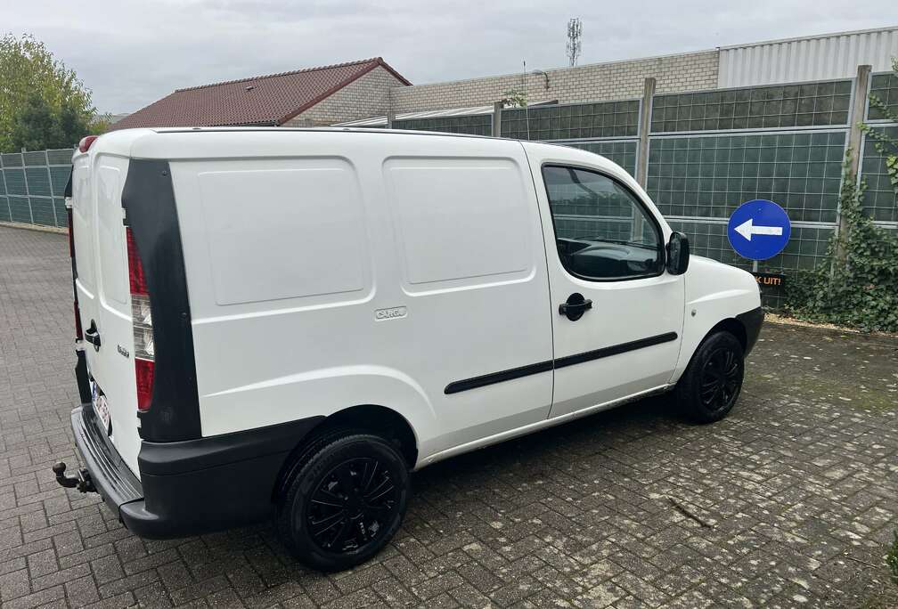 Fiat Cargo 1.9JTD gekeurd weinig kilometers