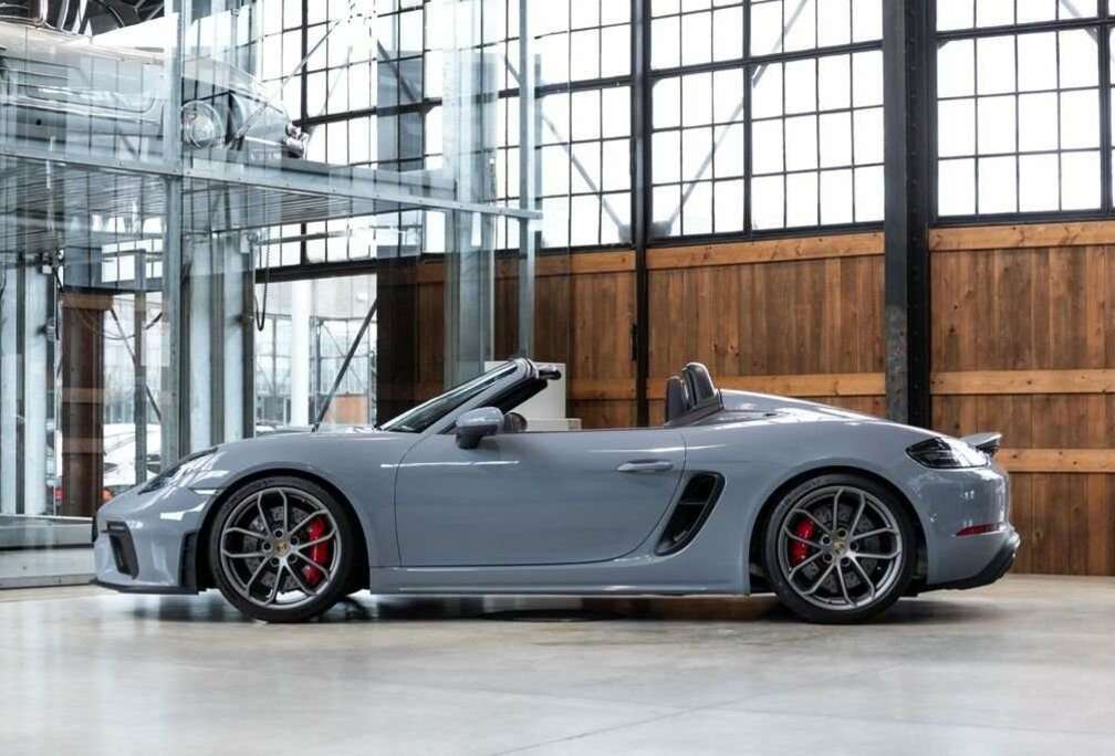 Porsche 718 Spyder PDK