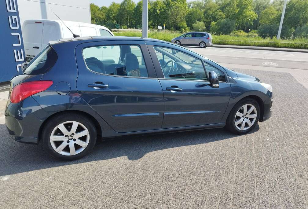 Peugeot e-HDI 1.6