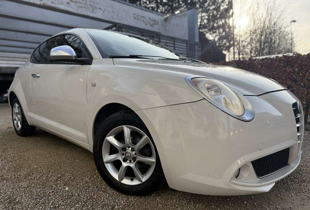 Alfa Romeo 1.4i Junior