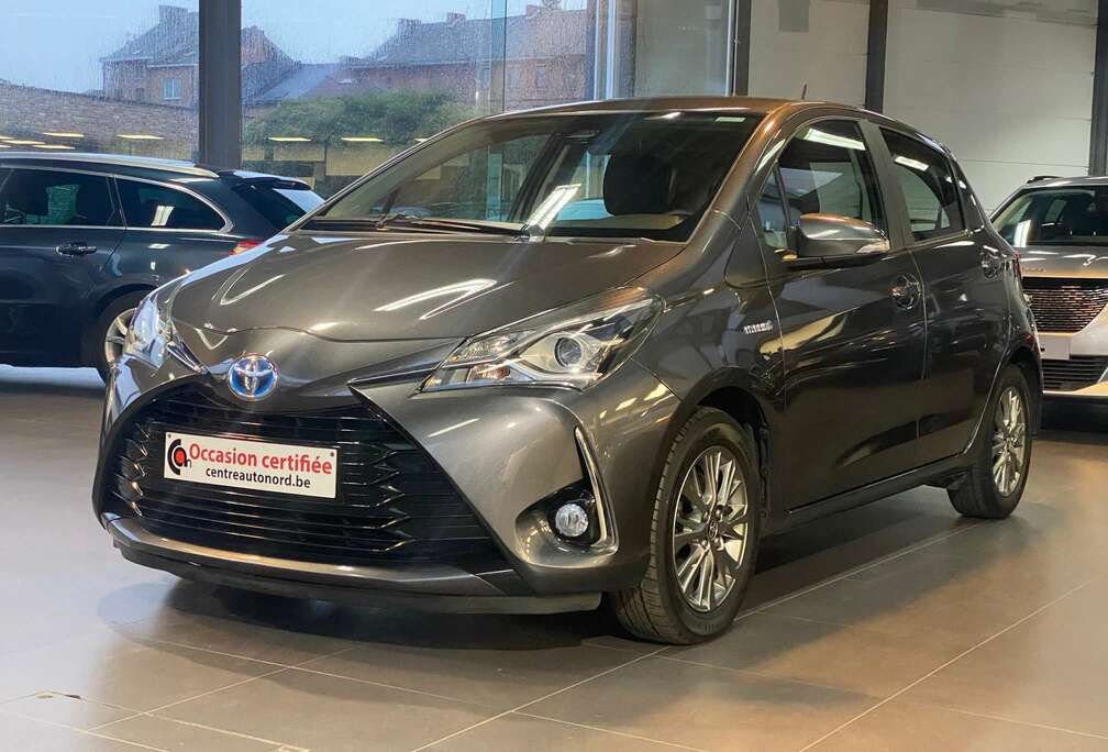 Toyota 1.5i VVT-i Hybrid Business Plus E-CVT